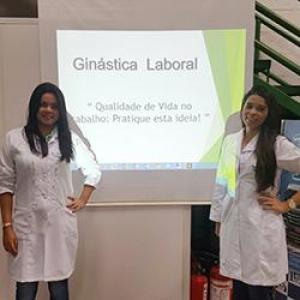 Transportadora Esmeralda promove Ginástica Laboral aos colaboradores com Fisioterapeutas